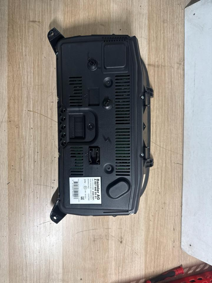 Mercedes Atego 4 EU6 Tacho Kombiinstrument A9674465521 - Dashboard for Truck: picture 2 Mercedes Atego 4 EU6 Tacho Kombiinstrument A9674465521 - Dashboard for Truck: picture 2