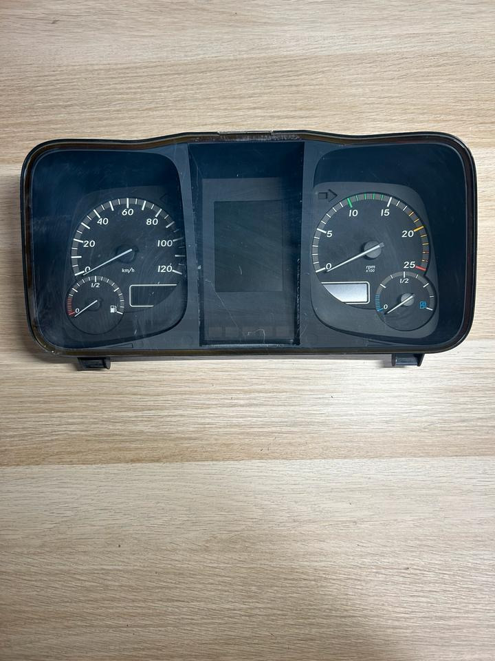 Mercedes Benz Actros MP4 Kombiinstrument/ Tacho A9614461221 - Dashboard for Truck: picture 2 Mercedes Benz Actros MP4 Kombiinstrument/ Tacho A9614461221 - Dashboard for Truck: picture 2