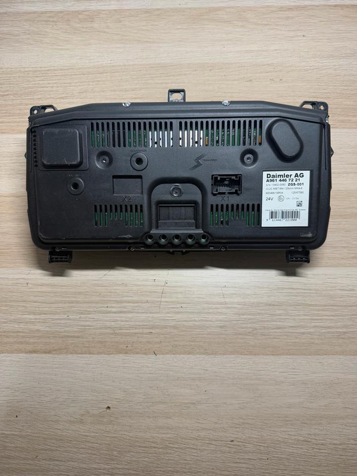 Mercedes Benz Actros MP4 Kombiinstrument / Tacho A9614467221 - Dashboard for Truck: picture 3 Mercedes Benz Actros MP4 Kombiinstrument / Tacho A9614467221 - Dashboard for Truck: picture 3