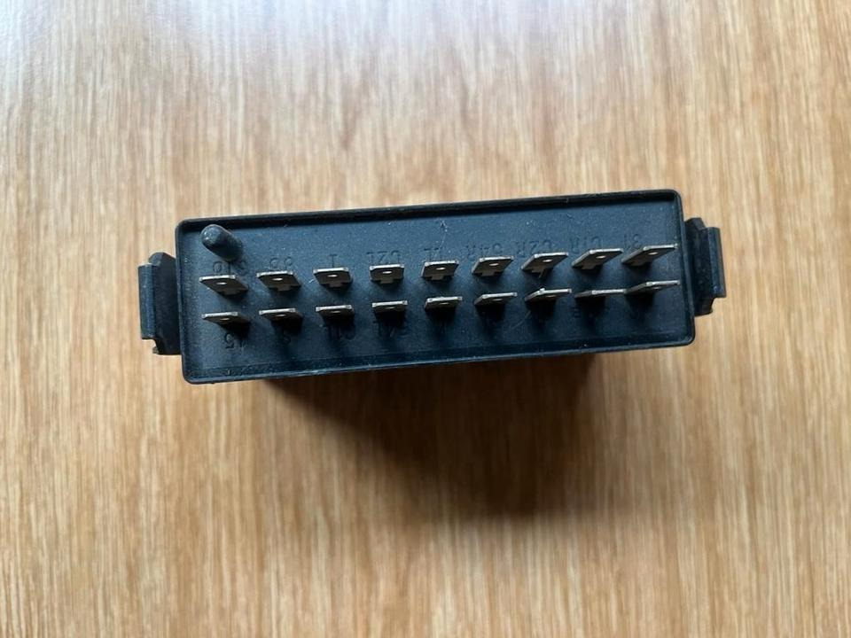 Mercedes Benz Blinkerrelais Blinkgeber 0035445232 - Relay for Truck: picture 3 Mercedes Benz Blinkerrelais Blinkgeber 0035445232 - Relay for Truck: picture 3