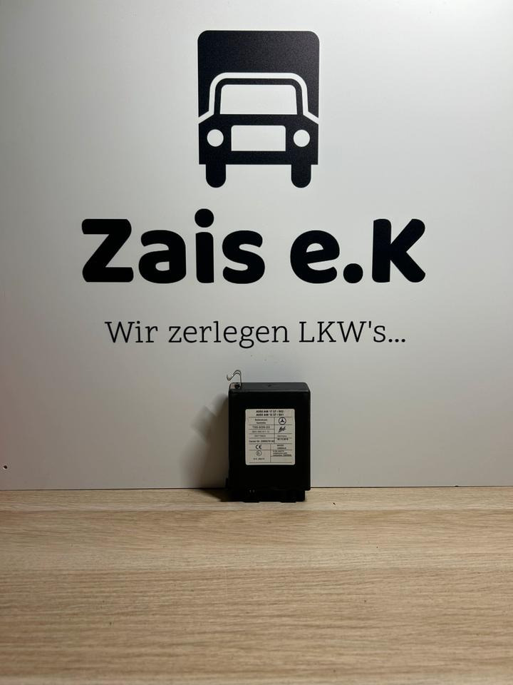 Mercedes Actros MP4 Reifendruckkontrolle Steuergerät A0004461737 - Spare parts: picture 1 Mercedes Actros MP4 Reifendruckkontrolle Steuergerät A0004461737 - Spare parts: picture 1