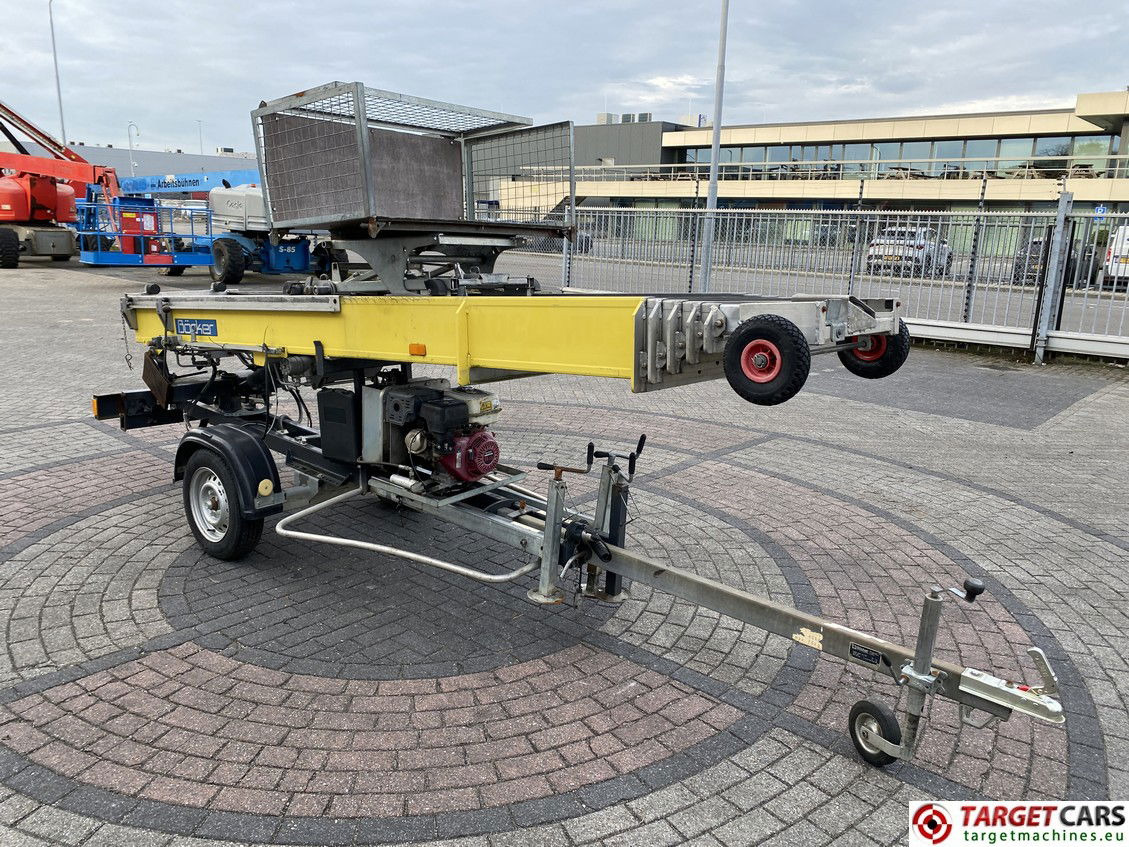 BOCKER / BOECKER JUNIOR 18/0-7 TOWABLE MATERIAL LIFT 1800CM 2007 - Trailer mounted boom lift: picture 2 BOCKER / BOECKER JUNIOR 18/0-7 TOWABLE MATERIAL LIFT 1800CM 2007 - Trailer mounted boom lift: picture 2