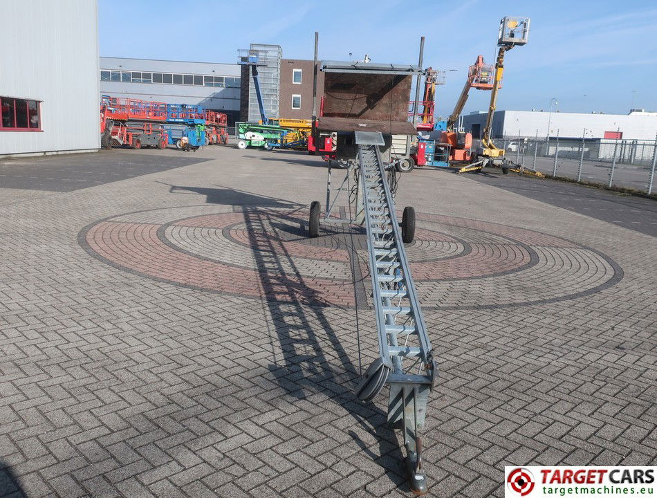 DE JONG A32L TOWABLE MATERIAL LIFT 750CM 300KG 2008 201040 - Trailer mounted boom lift: picture 2 DE JONG A32L TOWABLE MATERIAL LIFT 750CM 300KG 2008 201040 - Trailer mounted boom lift: picture 2