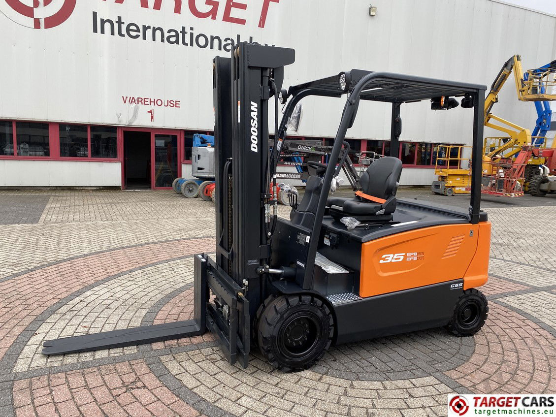 DOOSAN B35X-7 PLUS 4-WHEEL ELECTRIC 3.5T FORKLIFT TRIPLEX 482CM SIDESHIFT 2023 UNUSED - Electric forklift: picture 1 DOOSAN B35X-7 PLUS 4-WHEEL ELECTRIC 3.5T FORKLIFT TRIPLEX 482CM SIDESHIFT 2023 UNUSED - Electric forklift: picture 1