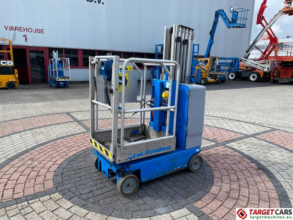 Genie GR-20 RunAbout Electric Vertical Mast Lift 802cm  - Vertical mast lift: picture 1 Genie GR-20 RunAbout Electric Vertical Mast Lift 802cm  - Vertical mast lift: picture 1