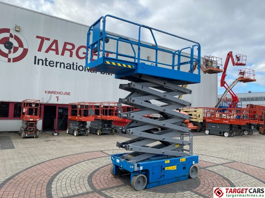 Scissor lift Genie GS-4047 Electric Scissor Work Lift 1389cm: picture 27 Scissor lift Genie GS-4047 Electric Scissor Work Lift 1389cm: picture 27