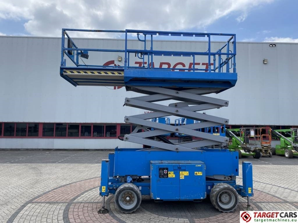 Genie GS-4069DC Electric Scissor Work Lift 1412cm - Scissor lift: picture 5 Genie GS-4069DC Electric Scissor Work Lift 1412cm - Scissor lift: picture 5