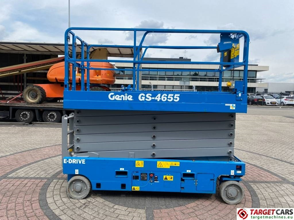 Scissor lift Genie GS-4655 Electric E-Drive Scissor Work Lift 1595cm: picture 42 Scissor lift Genie GS-4655 Electric E-Drive Scissor Work Lift 1595cm: picture 42