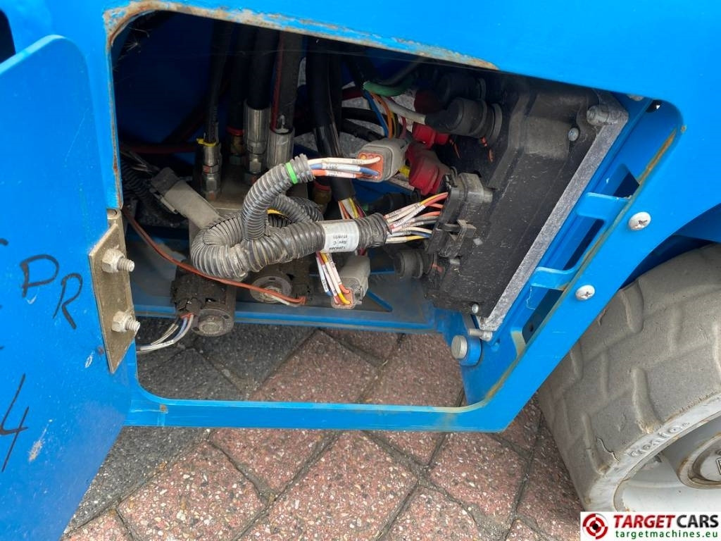 Scissor lift Genie GS-4655 Electric E-Drive Scissor Work Lift 1595cm: picture 16 Scissor lift Genie GS-4655 Electric E-Drive Scissor Work Lift 1595cm: picture 16