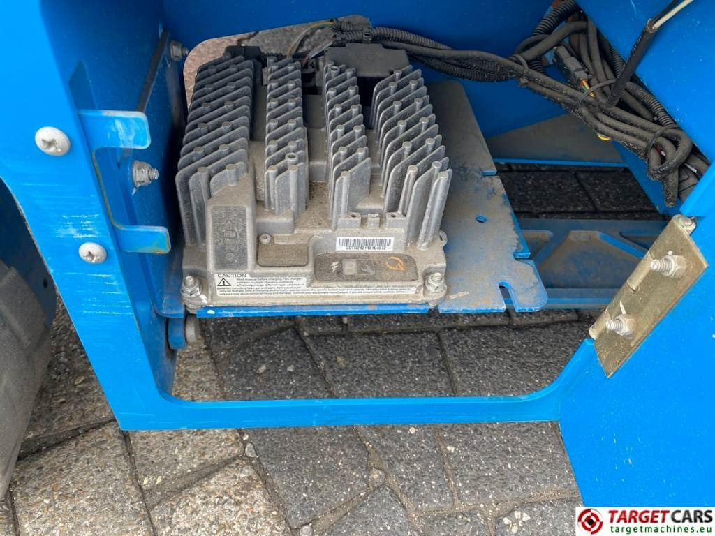 Scissor lift Genie GS-4655 Electric E-Drive Scissor Work Lift 1595cm: picture 15 Scissor lift Genie GS-4655 Electric E-Drive Scissor Work Lift 1595cm: picture 15