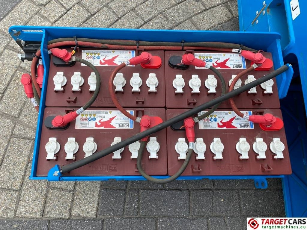 Scissor lift Genie GS-4655 Electric E-Drive Scissor Work Lift 1595cm: picture 13 Scissor lift Genie GS-4655 Electric E-Drive Scissor Work Lift 1595cm: picture 13