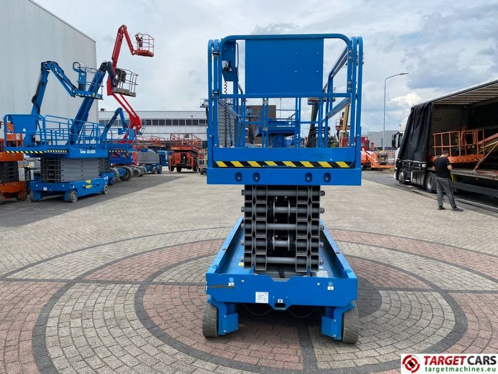 Scissor lift Genie GS-4655 Electric E-Drive Scissor Work Lift 1595cm: picture 40 Scissor lift Genie GS-4655 Electric E-Drive Scissor Work Lift 1595cm: picture 40
