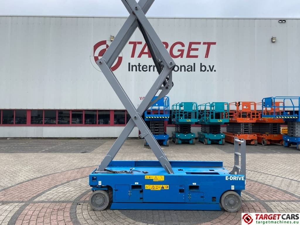 Scissor lift Genie GS-4655 Electric E-Drive Scissor Work Lift 1595cm: picture 34 Scissor lift Genie GS-4655 Electric E-Drive Scissor Work Lift 1595cm: picture 34