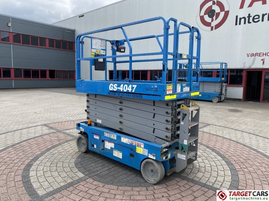 Genie GS4047 Electric 4047 Scissor Work Lift 1389cm - Scissor lift: picture 4 Genie GS4047 Electric 4047 Scissor Work Lift 1389cm - Scissor lift: picture 4