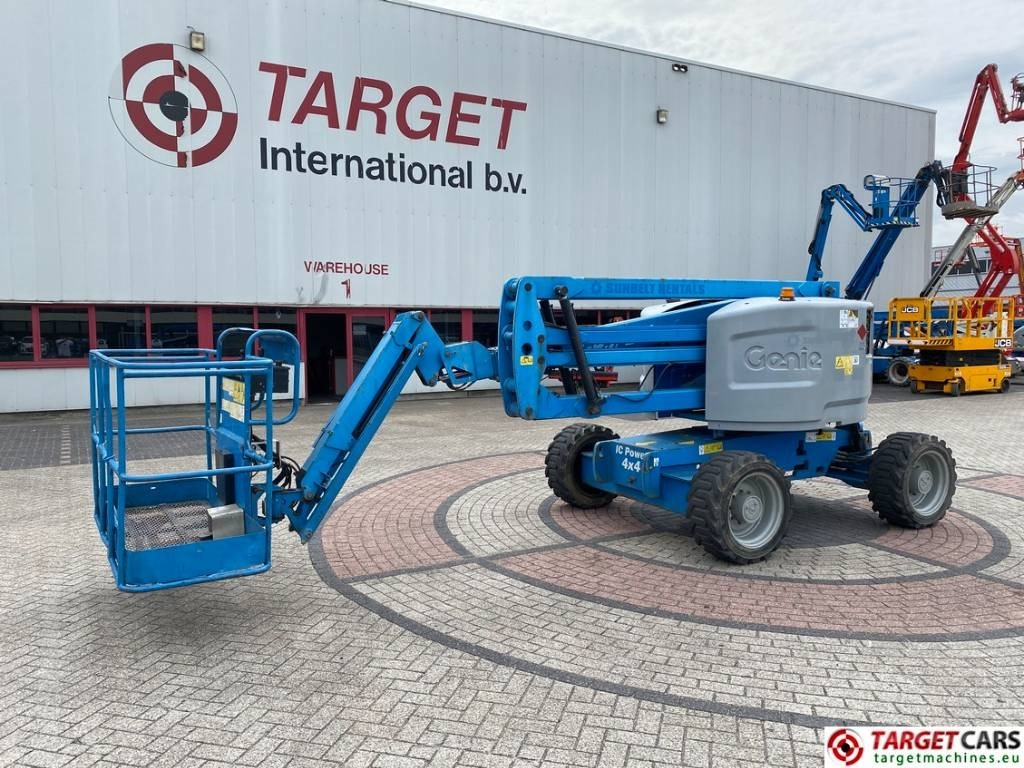 Genie Z-45/25J Articulated 4x4 Diesel Boom Work Lift 16M - Articulated boom: picture 1 Genie Z-45/25J Articulated 4x4 Diesel Boom Work Lift 16M - Articulated boom: picture 1