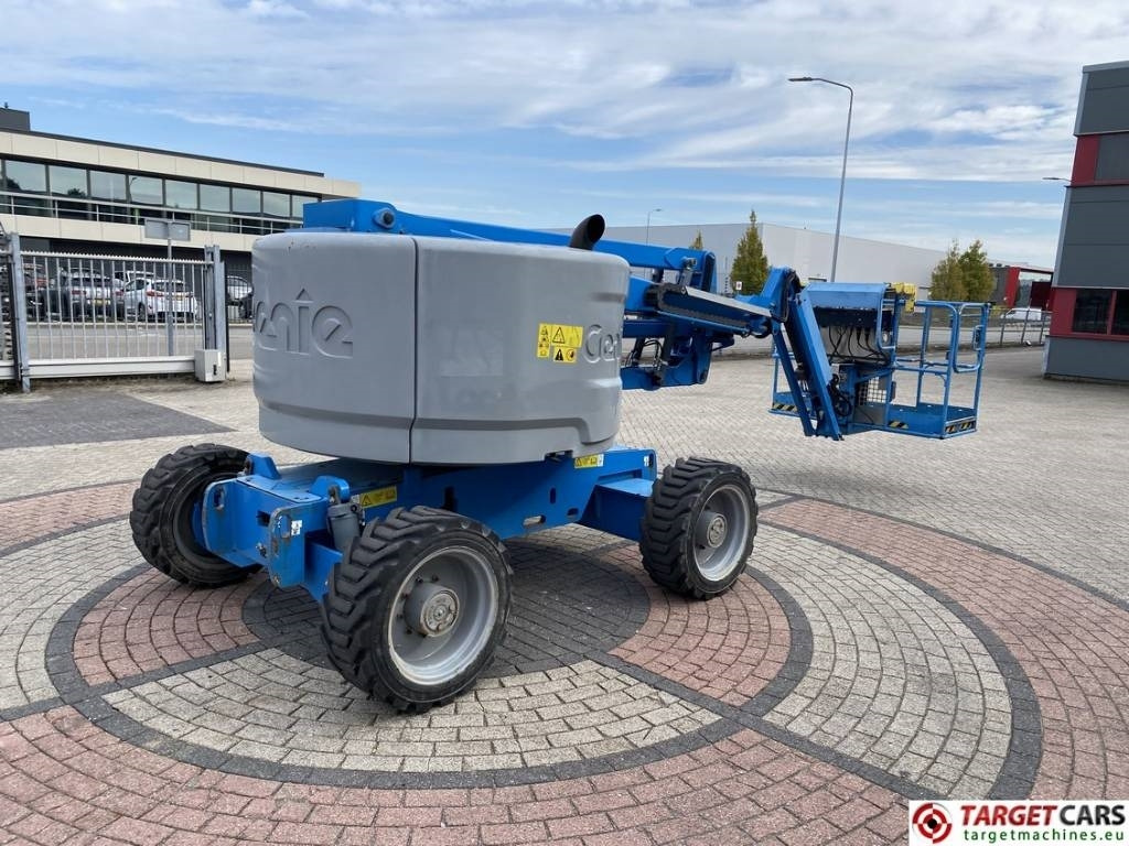 Genie Z-45/25J Diesel 4x4 Articulated Boom Lift 1605cm - Articulated boom: picture 3 Genie Z-45/25J Diesel 4x4 Articulated Boom Lift 1605cm - Articulated boom: picture 3