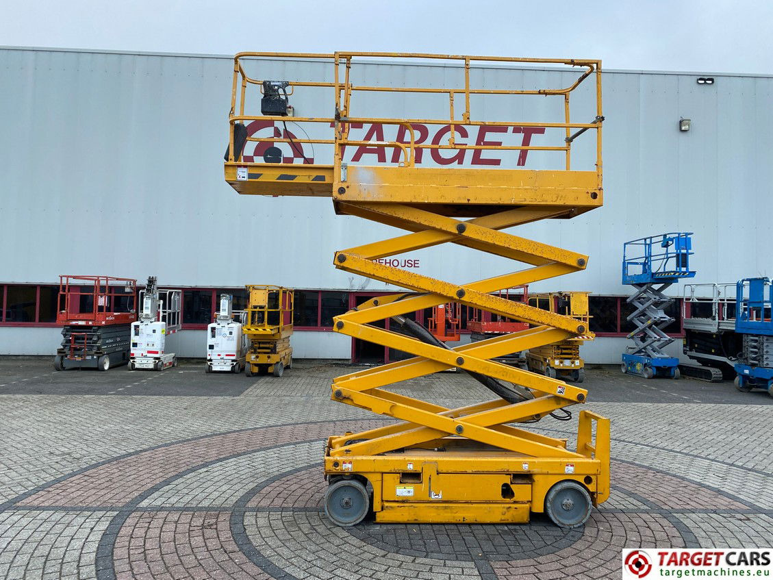 HAULOTTE COMPACT 10N ELECTRIC SCISSOR WORKLIFT 1000CM 2013 CE149886 - Scissor lift: picture 5 HAULOTTE COMPACT 10N ELECTRIC SCISSOR WORKLIFT 1000CM 2013 CE149886 - Scissor lift: picture 5