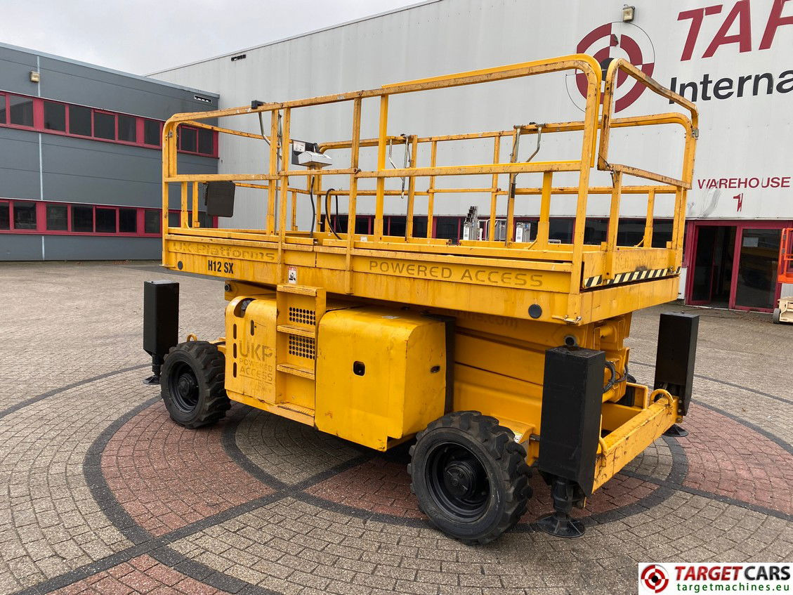HAULOTTE H12SDX DIESEL H12SX 4x4 SCISSOR WORKLIFT 1200CM 2014 2300H JACKLEGS - Scissor lift: picture 4 HAULOTTE H12SDX DIESEL H12SX 4x4 SCISSOR WORKLIFT 1200CM 2014 2300H JACKLEGS - Scissor lift: picture 4