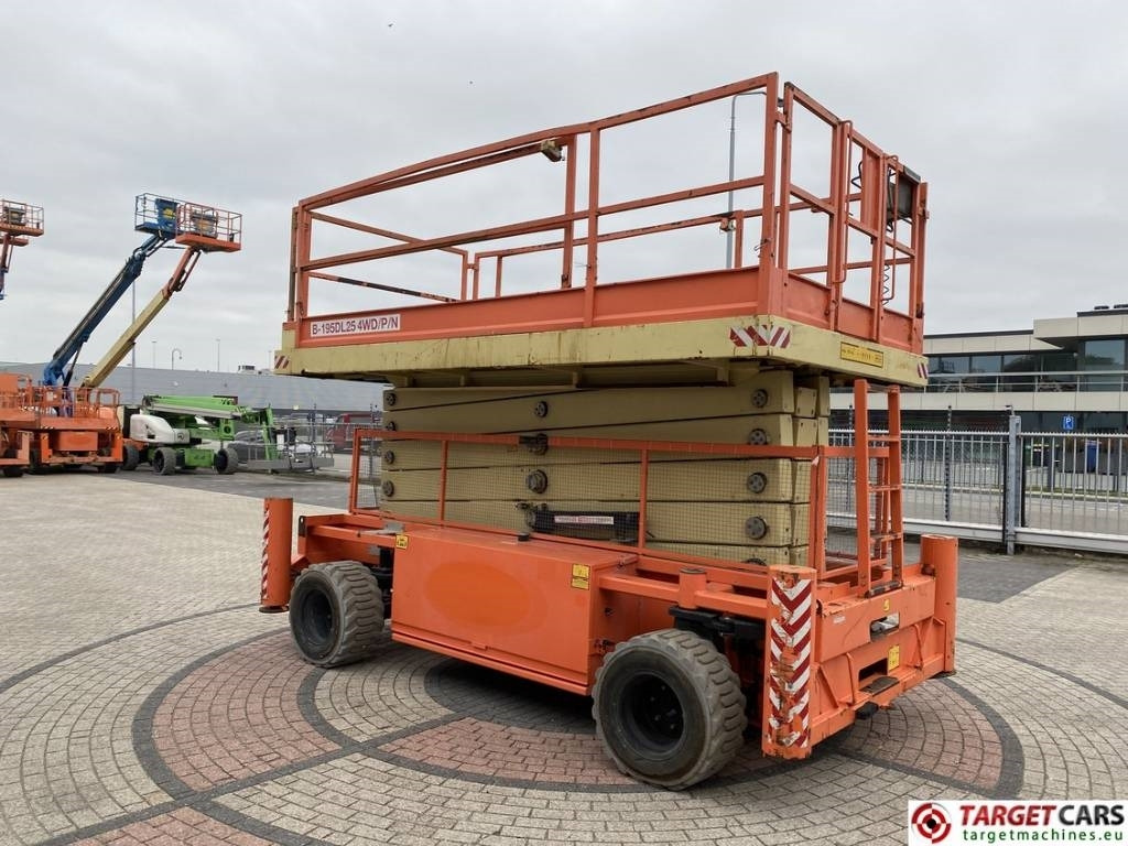 Holland Lift B195DL-25 Diesel 4x4 Scissor Work Lift 2150cm  - Scissor lift: picture 2 Holland Lift B195DL-25 Diesel 4x4 Scissor Work Lift 2150cm  - Scissor lift: picture 2