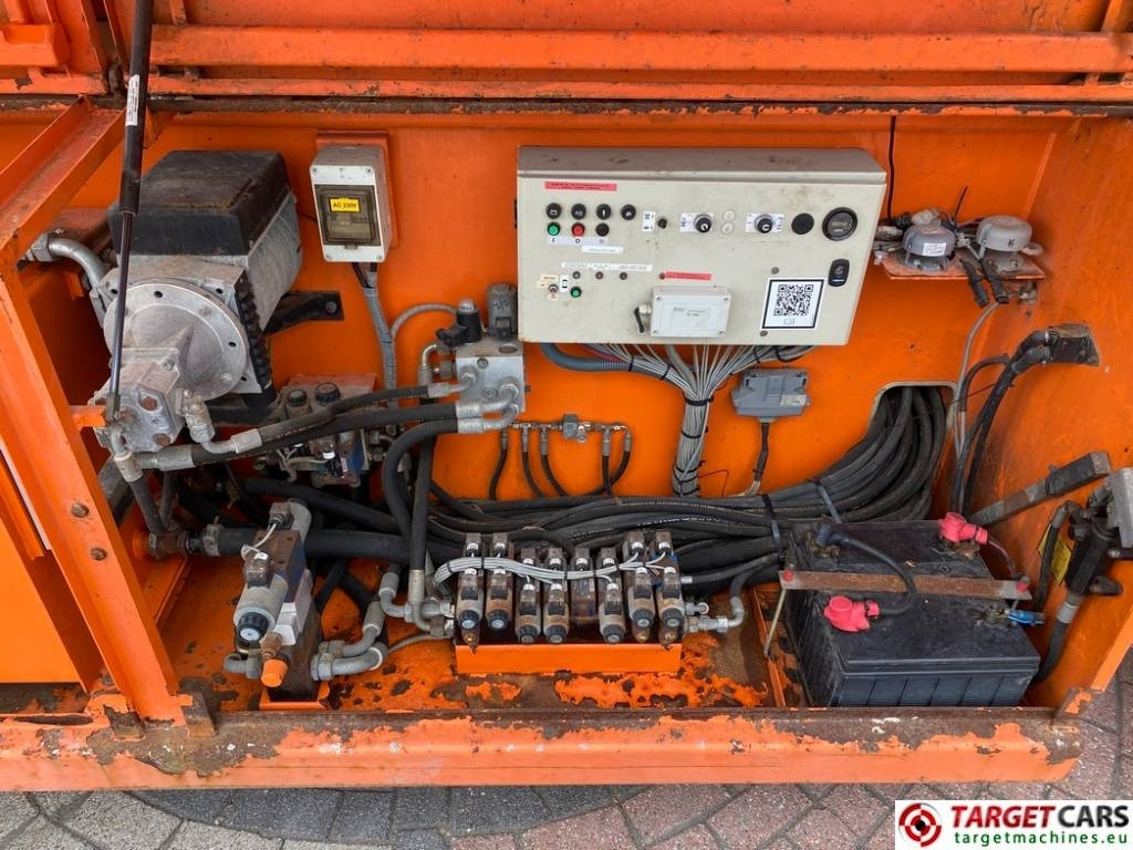 Scissor lift Holland Lift T210DL25 4WD Diesel T-210DL25 Scissor WorkLift 23M: picture 16