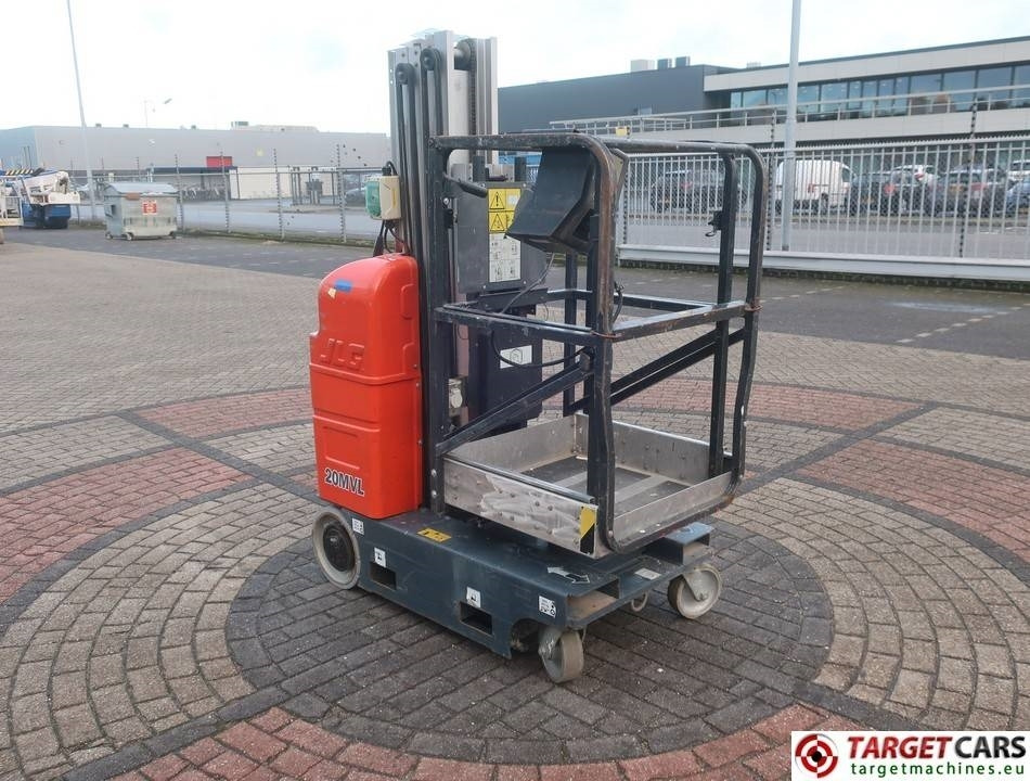 JLG 20MVL Electric Vertical Mast Work Lift 794cm - Vertical mast lift: picture 2 JLG 20MVL Electric Vertical Mast Work Lift 794cm - Vertical mast lift: picture 2