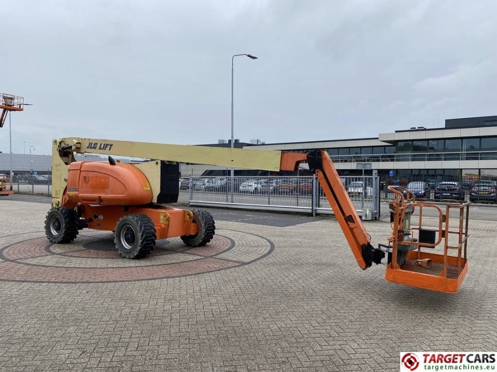 JLG 800AJ Articulated 4x4 Diesel Boom Work Lift 2638cm  - Articulated boom: picture 2 JLG 800AJ Articulated 4x4 Diesel Boom Work Lift 2638cm  - Articulated boom: picture 2