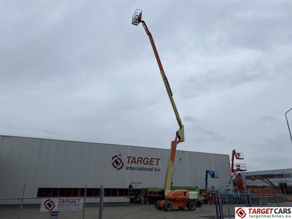 JLG 800AJ Articulated 4x4 Diesel Boom Work Lift 2638cm  - Articulated boom: picture 5 JLG 800AJ Articulated 4x4 Diesel Boom Work Lift 2638cm  - Articulated boom: picture 5