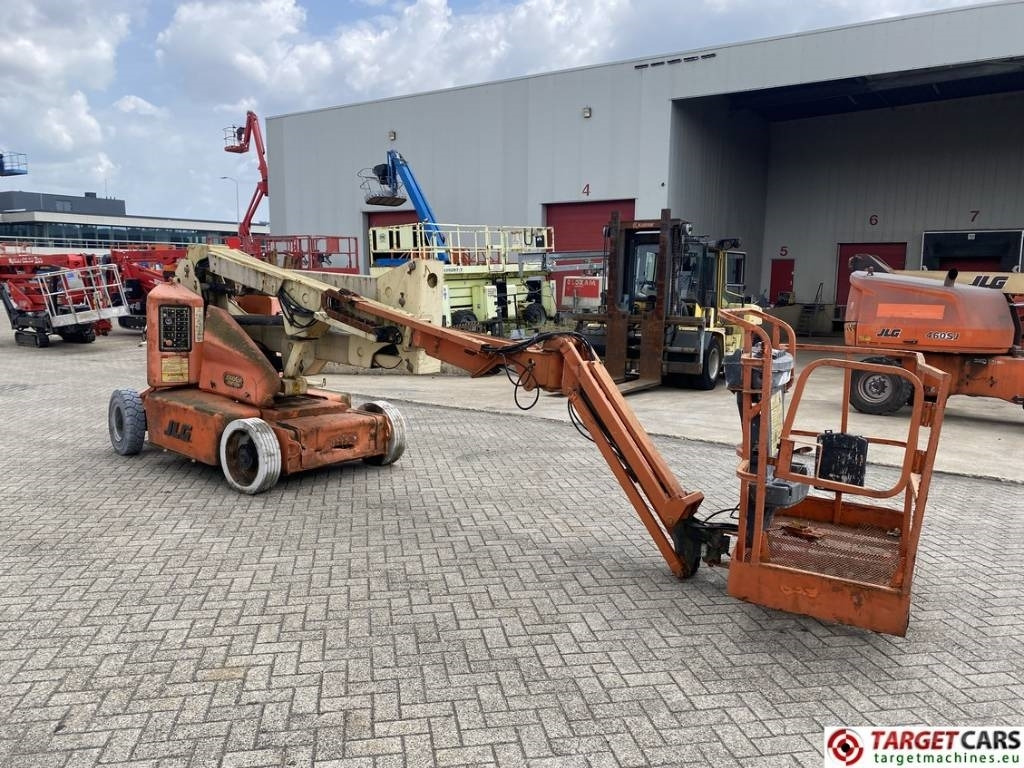 JLG E400AJPN Electric Articulated Boom Lift DEFECT - Articulated boom: picture 2 JLG E400AJPN Electric Articulated Boom Lift DEFECT - Articulated boom: picture 2