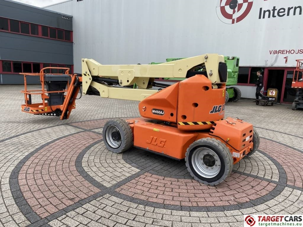 JLG M450AJ HyBrid Articulated Boom Work Lift 1572cm  - Articulated boom: picture 4 JLG M450AJ HyBrid Articulated Boom Work Lift 1572cm  - Articulated boom: picture 4