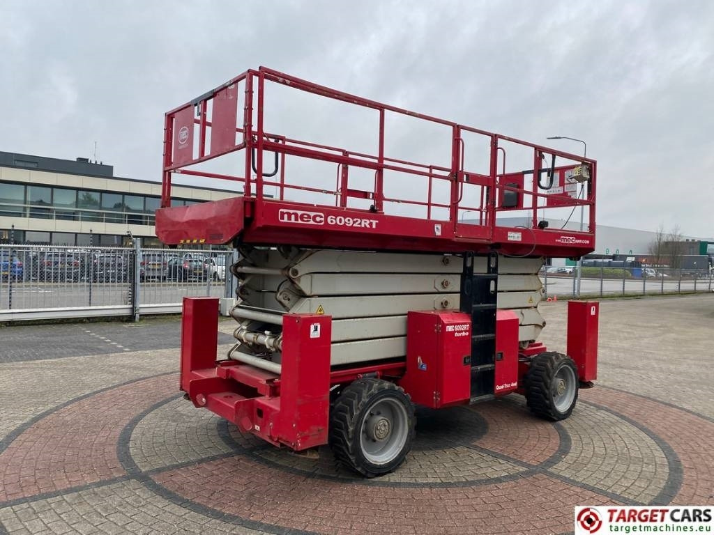 MEC 6092RT Diesel 4x4 Scissor Work Lift 2020cm - Scissor lift: picture 3 MEC 6092RT Diesel 4x4 Scissor Work Lift 2020cm - Scissor lift: picture 3
