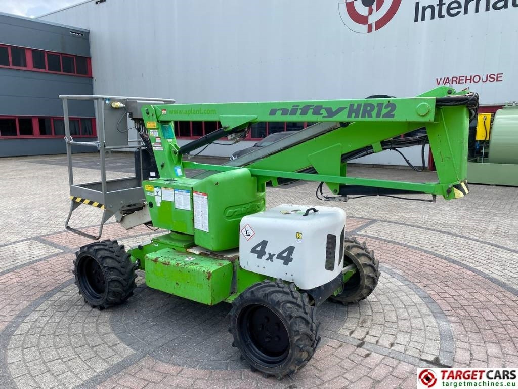 Niftylift HR12D 4WD Articulated Diesel Boom Work Lift 1220cm - Articulated boom: picture 4 Niftylift HR12D 4WD Articulated Diesel Boom Work Lift 1220cm - Articulated boom: picture 4