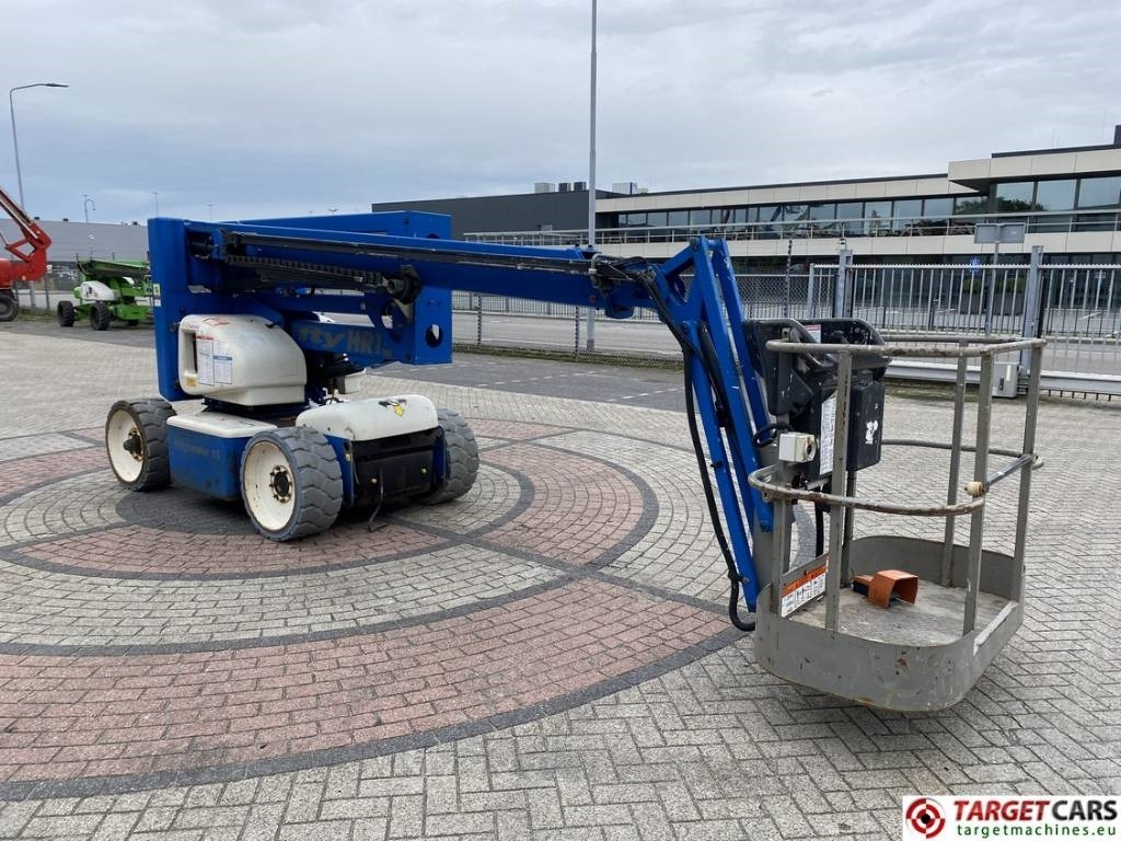 Niftylift HR15NDE HyBrid Articulated Boom Work Lift 1550cm - Articulated boom: picture 2 Niftylift HR15NDE HyBrid Articulated Boom Work Lift 1550cm - Articulated boom: picture 2