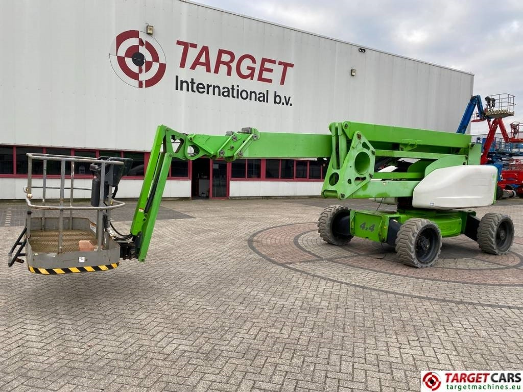Niftylift HR28 HyBrid Articulated 4x4 Boom Work Lift 2800cm - Articulated boom: picture 1 Niftylift HR28 HyBrid Articulated 4x4 Boom Work Lift 2800cm - Articulated boom: picture 1