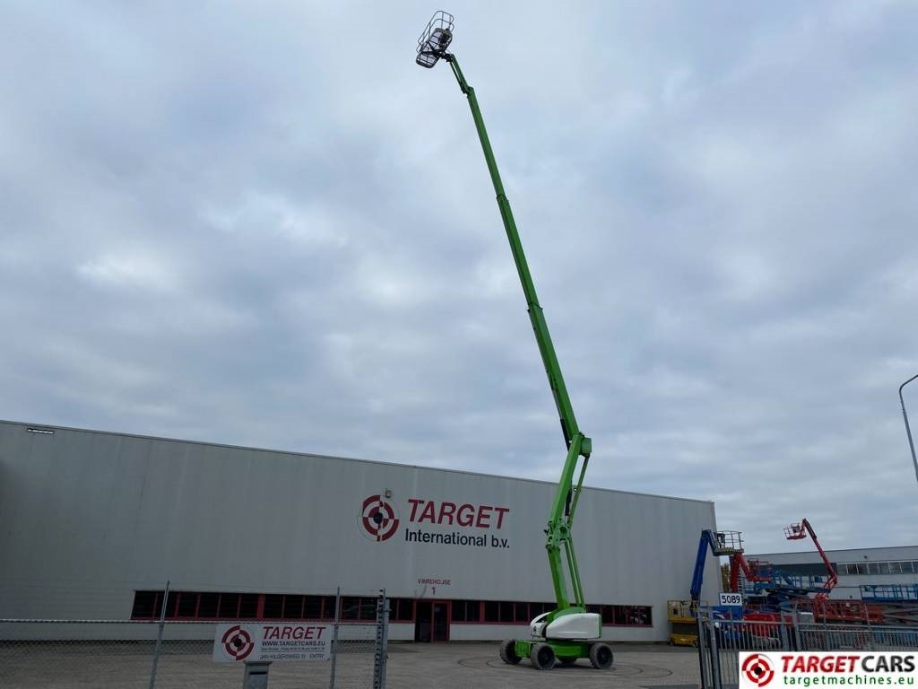 Niftylift HR28 HyBrid Articulated 4x4 Boom Work Lift 2800cm - Articulated boom: picture 5 Niftylift HR28 HyBrid Articulated 4x4 Boom Work Lift 2800cm - Articulated boom: picture 5