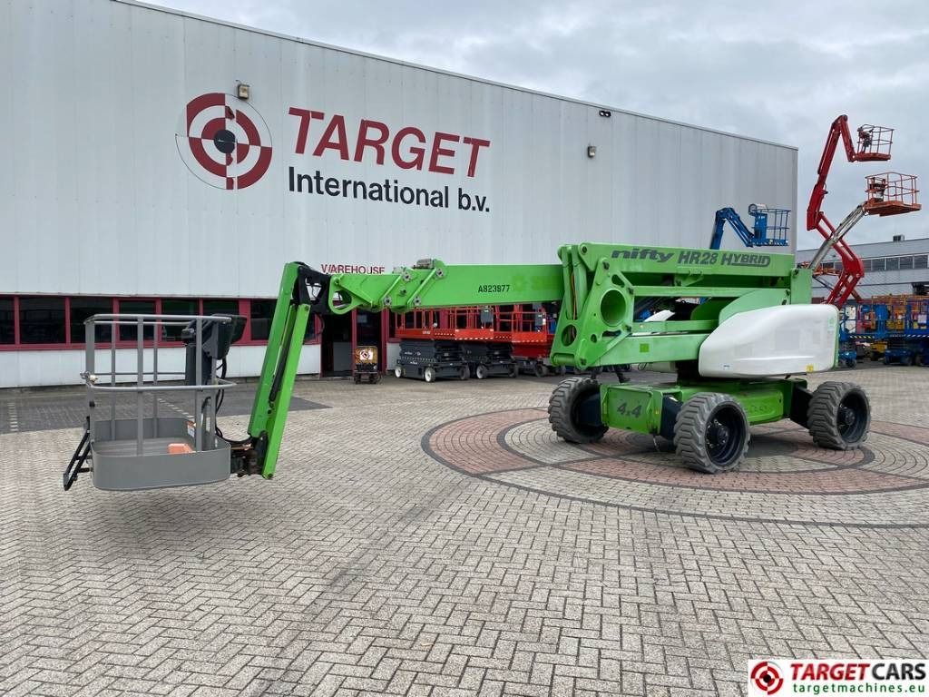Niftylift HR28 HyBrid Articulated 4x4 Boom Work Lift 2800cm  - Articulated boom: picture 1 Niftylift HR28 HyBrid Articulated 4x4 Boom Work Lift 2800cm  - Articulated boom: picture 1