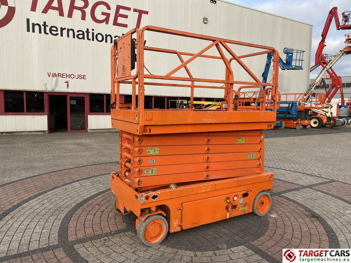 PB LIFT S140-12EC ELECTRIC SCISSOR WORK LIFT 1380CM 2015 356HRS PB14110814 - Scissor lift: picture 1 PB LIFT S140-12EC ELECTRIC SCISSOR WORK LIFT 1380CM 2015 356HRS PB14110814 - Scissor lift: picture 1