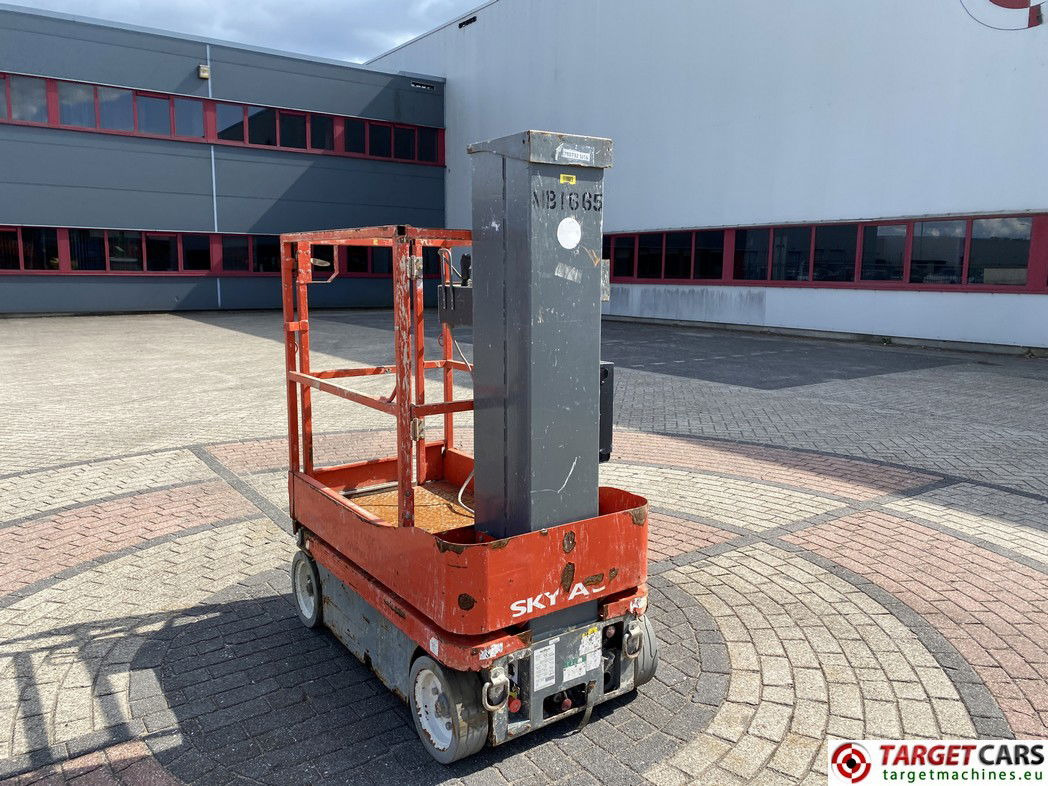 SKYJACK SJ16 VERTICAL MAST AERIAL WORK LIFT PLATFORM 2016 675CM 14010260 203HRS - Vertical mast lift: picture 4 SKYJACK SJ16 VERTICAL MAST AERIAL WORK LIFT PLATFORM 2016 675CM 14010260 203HRS - Vertical mast lift: picture 4