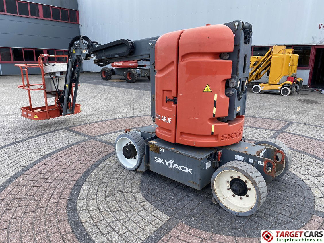 SKYJACK SJ30 ARJE ELECTRIC ARTICULATED BOOM WORK LIFT 1100CM 2017 406HRS - Articulated boom: picture 4 SKYJACK SJ30 ARJE ELECTRIC ARTICULATED BOOM WORK LIFT 1100CM 2017 406HRS - Articulated boom: picture 4