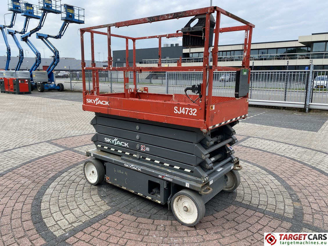 SKYJACK SJ4732 ELECTRIC SJ-4732 SCISSOR WORK LIFT 2020 A102000798 64HRS 1165CM - Scissor lift: picture 2 SKYJACK SJ4732 ELECTRIC SJ-4732 SCISSOR WORK LIFT 2020 A102000798 64HRS 1165CM - Scissor lift: picture 2