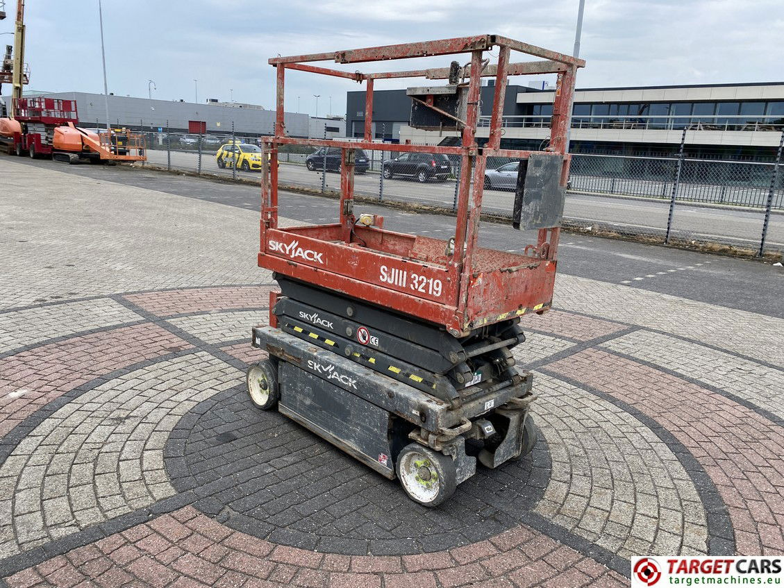 SKYJACK SJIII-3219 ELECTRIC SJ3219 SCISSOR WORKLIFT 2017 22111835 159HRS 780CM - Scissor lift: picture 2 SKYJACK SJIII-3219 ELECTRIC SJ3219 SCISSOR WORKLIFT 2017 22111835 159HRS 780CM - Scissor lift: picture 2