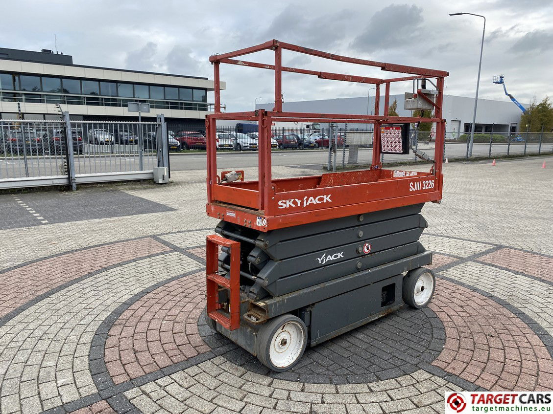 SKYJACK SJIII-3226 ELECTRIC SJ3226 SCISSOR WORKLIFT 2018 27041295 179HRS 990CM - Scissor lift: picture 3 SKYJACK SJIII-3226 ELECTRIC SJ3226 SCISSOR WORKLIFT 2018 27041295 179HRS 990CM - Scissor lift: picture 3