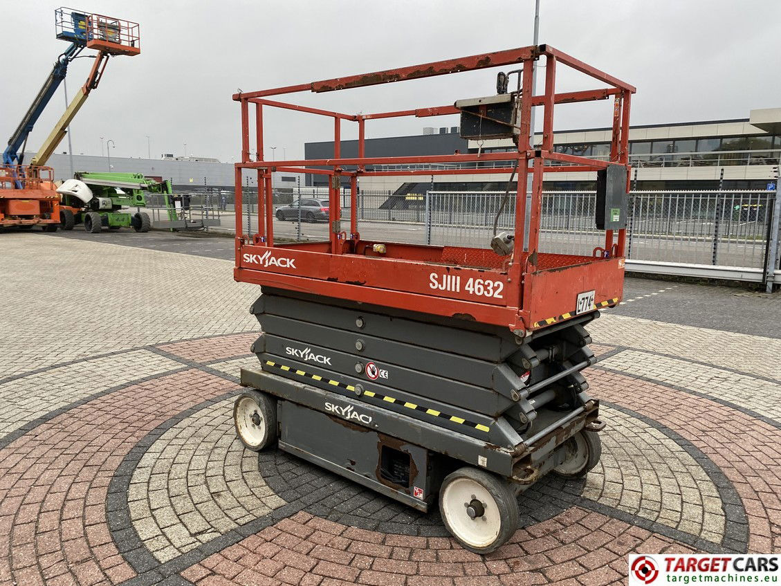 SKYJACK SJIII-4632 ELECTRIC SJ-4632 SCISSOR WORK LIFT 2017 70030660 150HRS 1170CM - Scissor lift: picture 2 SKYJACK SJIII-4632 ELECTRIC SJ-4632 SCISSOR WORK LIFT 2017 70030660 150HRS 1170CM - Scissor lift: picture 2