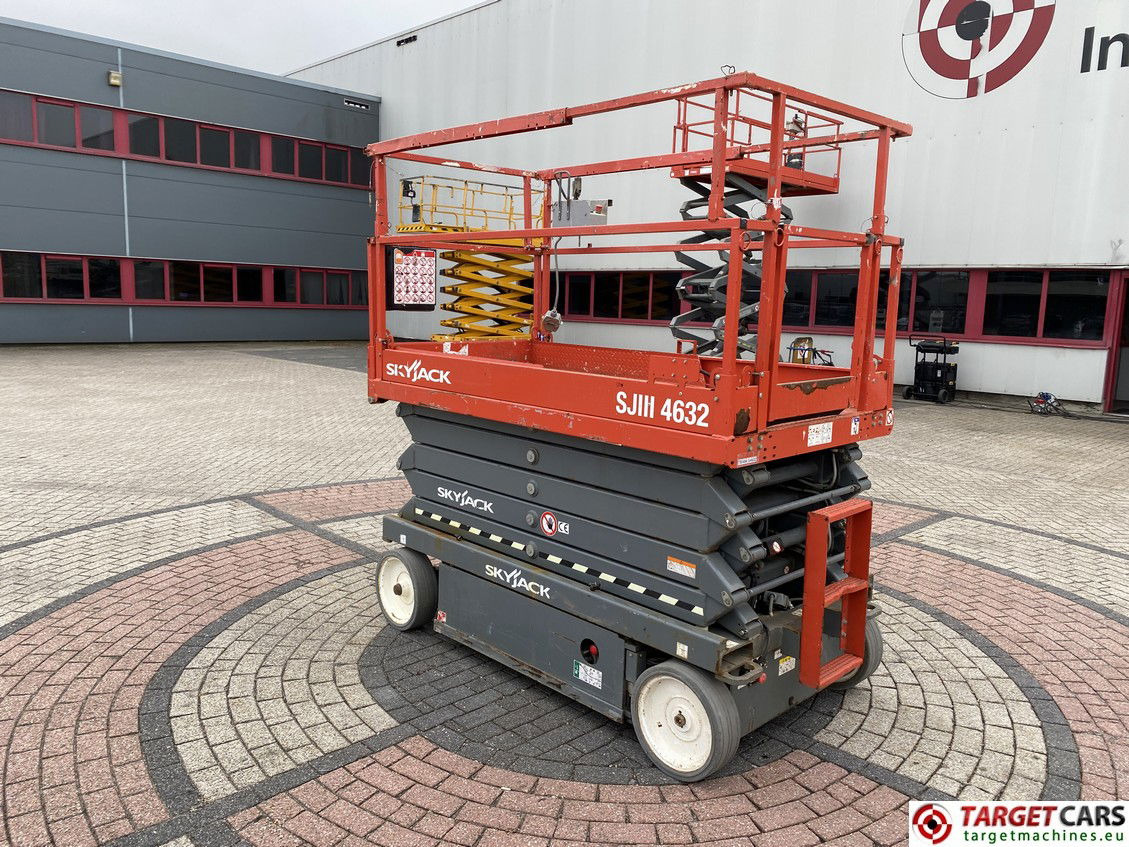 SKYJACK SJIII-4632 ELECTRIC SJ-4632 SCISSOR WORK LIFT 2018 221HRS 1170CM - Scissor lift: picture 4 SKYJACK SJIII-4632 ELECTRIC SJ-4632 SCISSOR WORK LIFT 2018 221HRS 1170CM - Scissor lift: picture 4