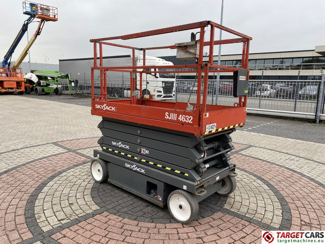 SKYJACK SJIII-4632 ELECTRIC SJ-4632 SCISSOR WORK LIFT 2020 70043933 224HRS 1170CM - Scissor lift: picture 2 SKYJACK SJIII-4632 ELECTRIC SJ-4632 SCISSOR WORK LIFT 2020 70043933 224HRS 1170CM - Scissor lift: picture 2