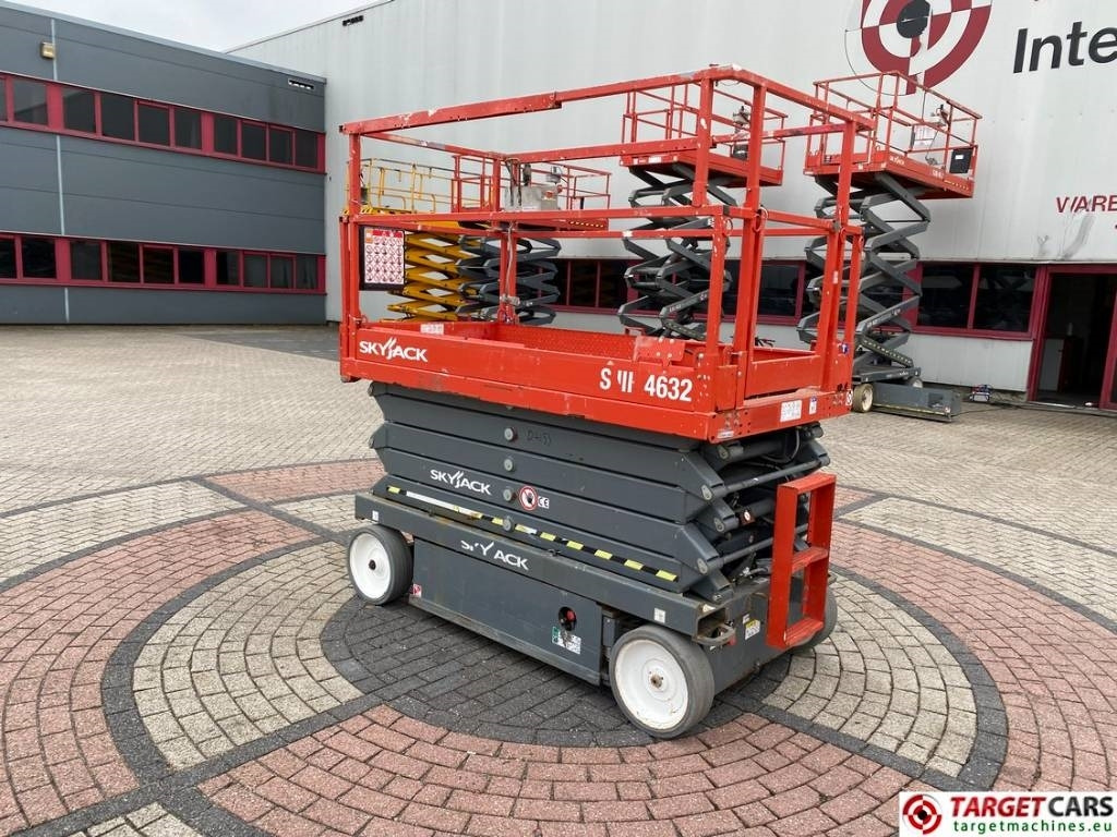 SkyJack SJIII-4632 Electric 4632 Scissor Work Lift 1170cm  - Scissor lift: picture 4 SkyJack SJIII-4632 Electric 4632 Scissor Work Lift 1170cm  - Scissor lift: picture 4