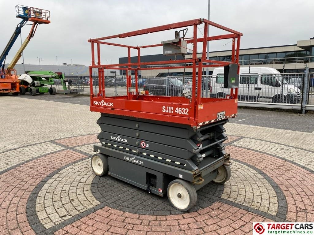SkyJack SJIII-4632 Electric 4632 Scissor Work lift 1170cm  - Scissor lift: picture 2 SkyJack SJIII-4632 Electric 4632 Scissor Work lift 1170cm  - Scissor lift: picture 2
