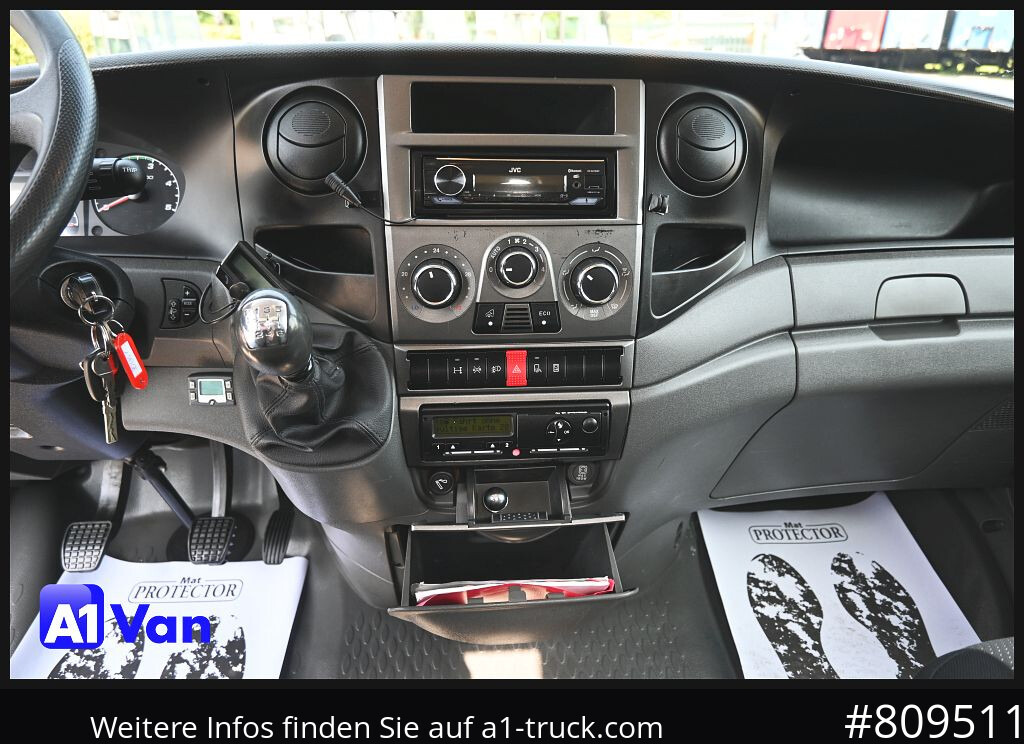 IVECO Daily 50C17 SZM, Klima, Tempomat, Schlafplatz - Curtain side van: picture 4 IVECO Daily 50C17 SZM, Klima, Tempomat, Schlafplatz - Curtain side van: picture 4