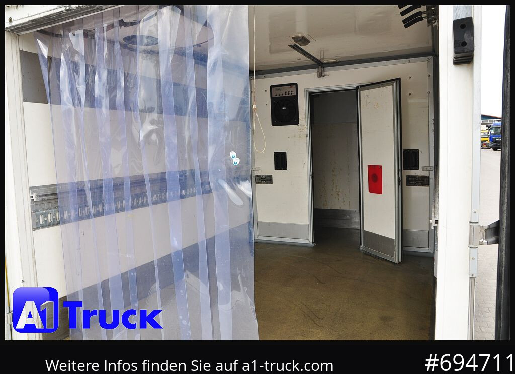 MAN TGL 8.180 Carrier 950 MT.LBW 4,2m. - Refrigerator truck: picture 2 MAN TGL 8.180 Carrier 950 MT.LBW 4,2m. - Refrigerator truck: picture 2