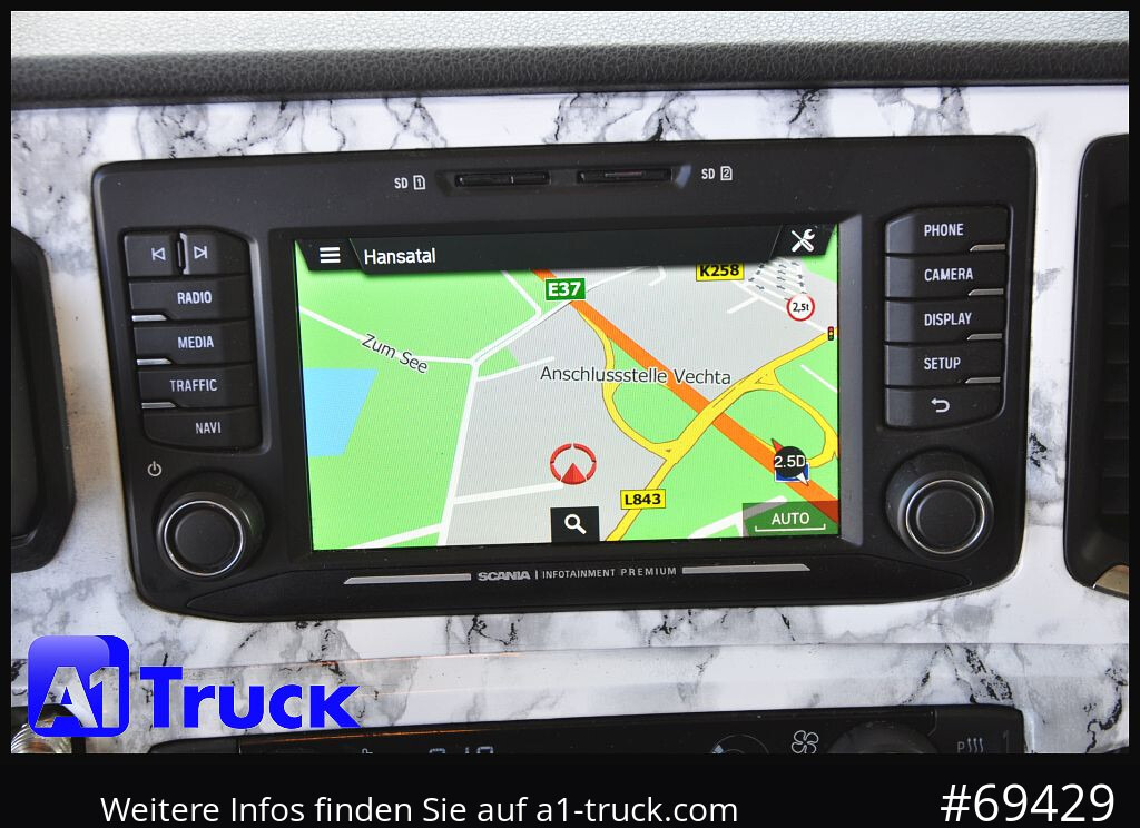 SCANIA P 320 P 6x2,, Getränke, Lenkachse, LBW: Dhollandia DHLM 30 - Beverage truck: picture 3 SCANIA P 320 P 6x2,, Getränke, Lenkachse, LBW: Dhollandia DHLM 30 - Beverage truck: picture 3