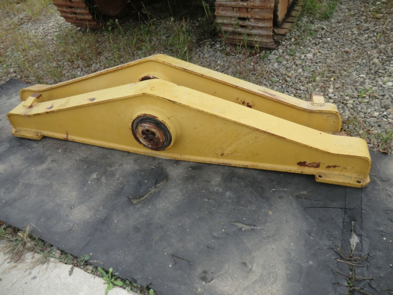 Caterpillar 735 Braccetto destro di collegamento assale centrale e posteriore. (ARM AS RH) - Axle and parts for Construction machinery: picture 2 Caterpillar 735 Braccetto destro di collegamento assale centrale e posteriore. (ARM AS RH) - Axle and parts for Construction machinery: picture 2